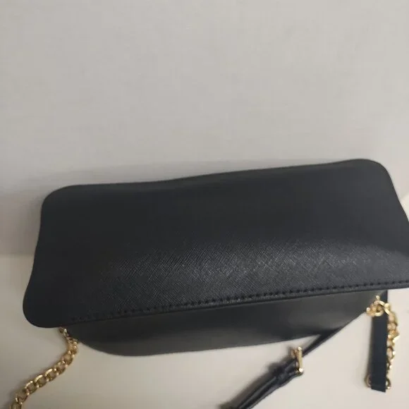 Michael Kors Cindy Crossbody - Picture 5 of 9